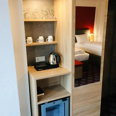Adesso Hotel Goettingen - Pay At Property On Arrival-Ihr Automatenhotel In Goettingen Exterior photo