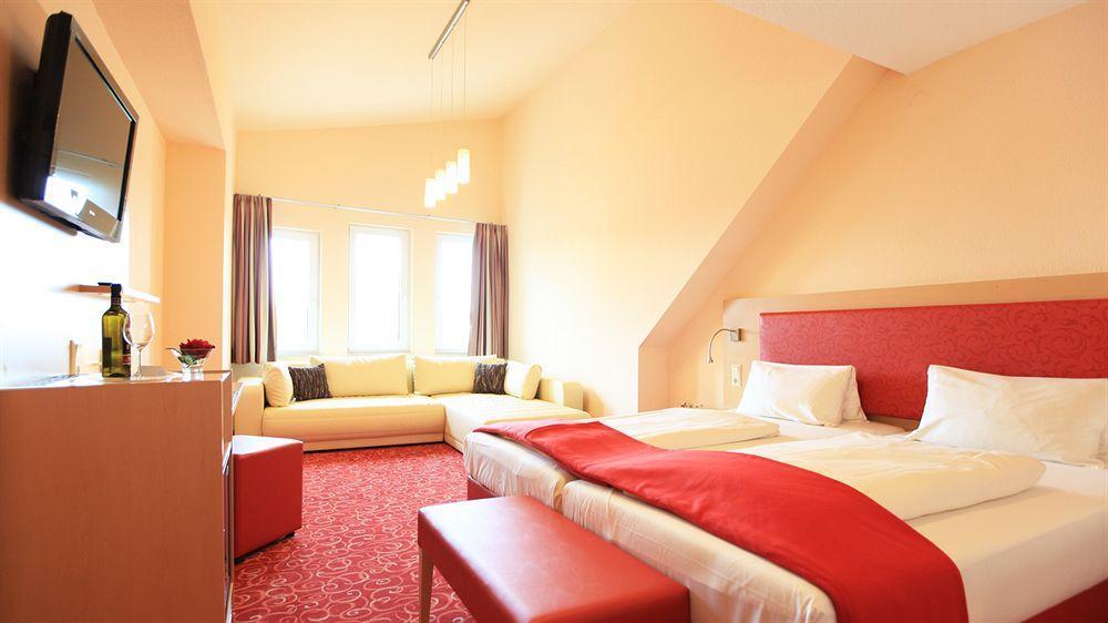 Adesso - Pay At On Arrival-ihr Automatenhotel In 3* Göttingen