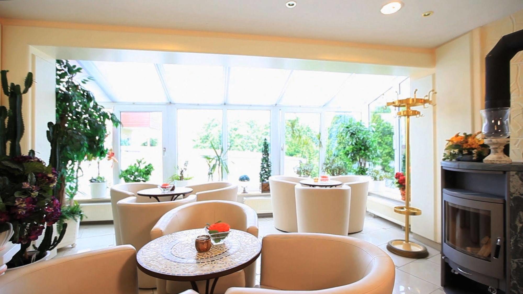 Adesso - Pay At On Arrival-ihr Automatenhotel In