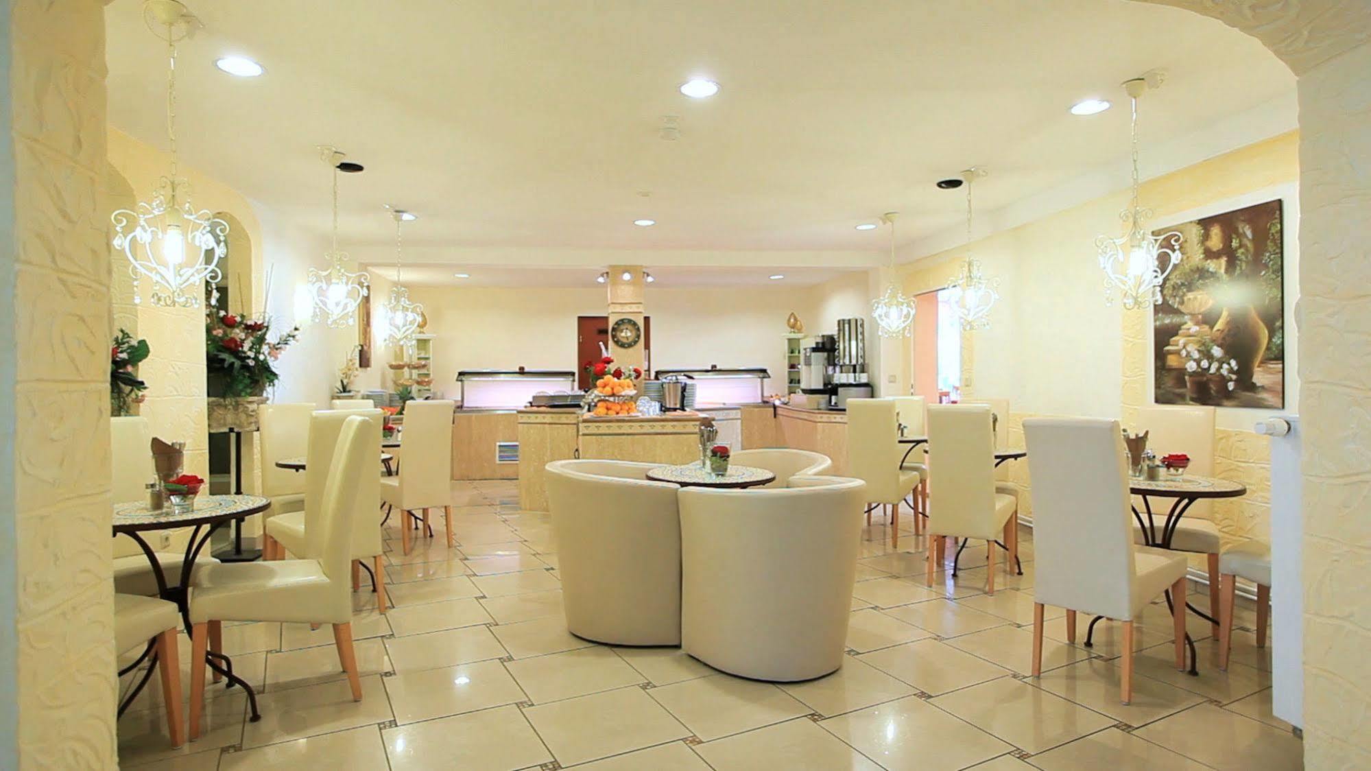 Adesso - Pay At On Arrival-ihr Automatenhotel In 3* Getynga