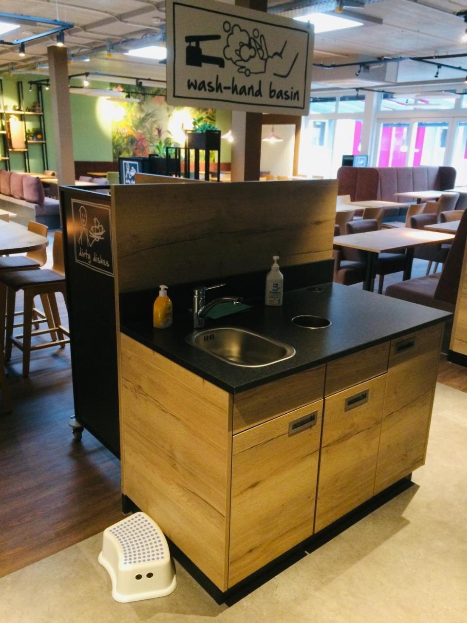 Adesso - Pay At On Arrival-ihr Automatenhotel In Hotel